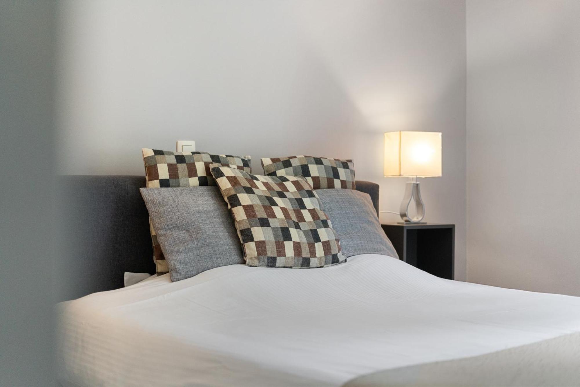 Spacious Guest Suites Near Historic Market - 5 Min Walk Brugge Kültér fotó